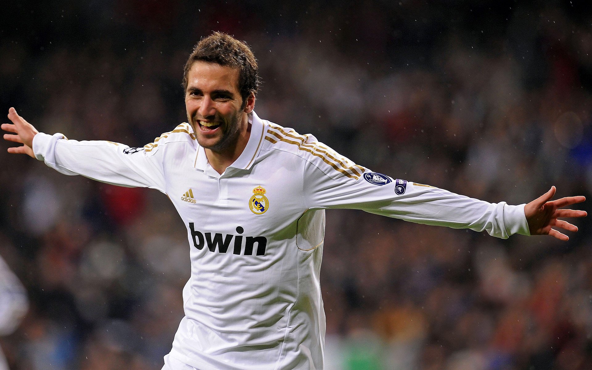 沙特球队巧夺胜利，实力备受认可，沙特队球员名单